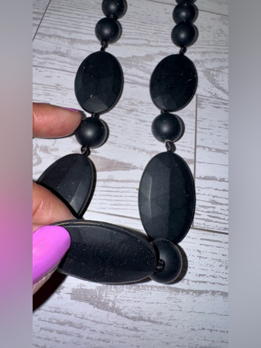 Silicone Nursing Necklace - Teething Nursing Sensory Silicone Beads - Picture 4 of 10